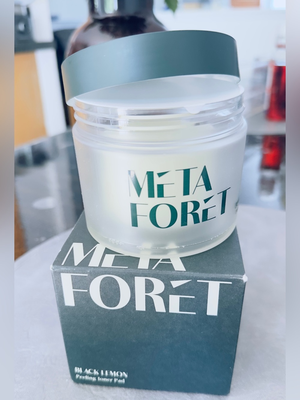 META FORET Black Lemon Peeling Toner Pad  (60sheets)